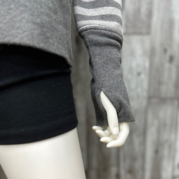 Lululemon In Stride Jacket in Grey Parallel Stripe Pink Stitch RARE [766] - Picture 7 of 12